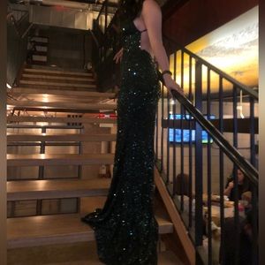 Selling because I don’t need it anymore. Dress is in perfect condition.